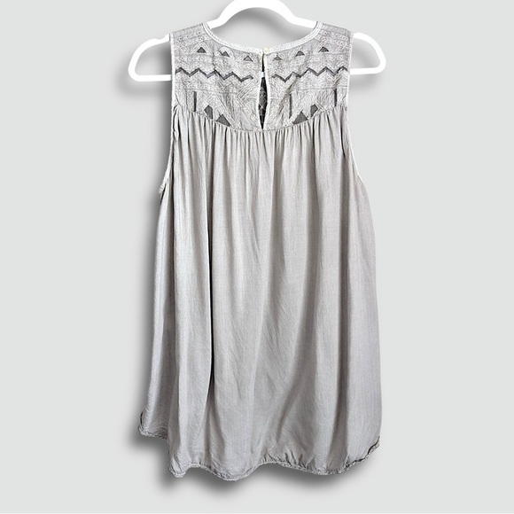 Aritzia Wilfred Éclater Drapey Flowy Soft Modal Blouse in Dove Gray - Picture 3 of 10